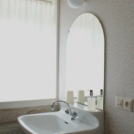 Hotell In Den Roden Leeuw Limburg 3*