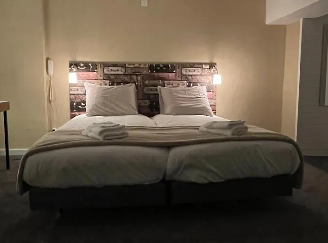 In Den Roden Leeuw Limburg Otel 3*